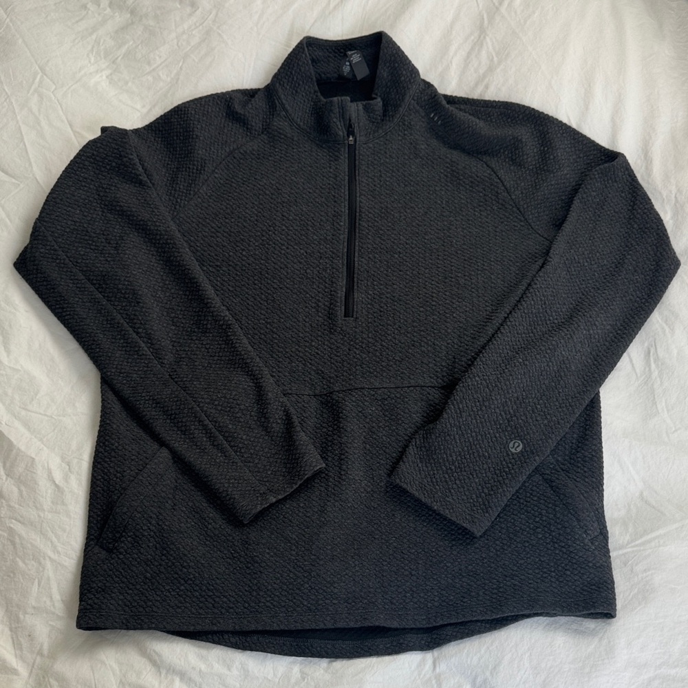 Men’s lululemon shirt, size M